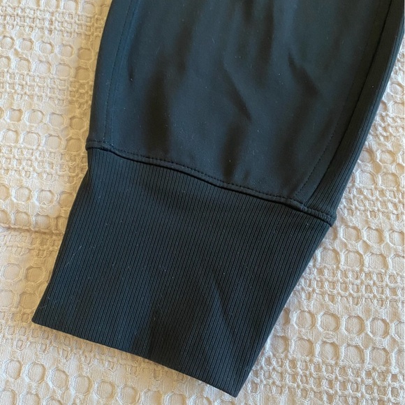 Athleta High Rise Venice Jogger Black Pants Small Athleisure Casual Office Slim - Picture 10 of 14